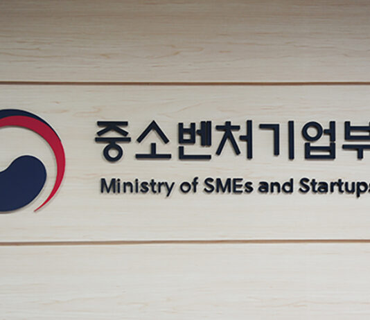 전국 청년상인의 우수제품을 한자리에…“무한 열정 한정 판매”