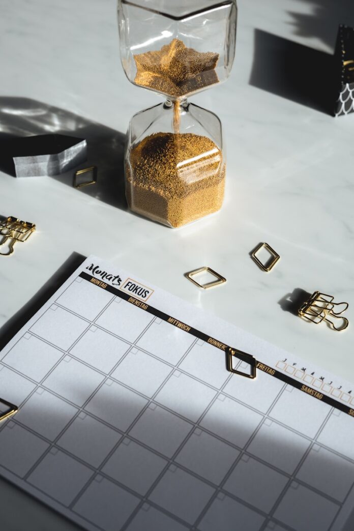 Photo by Mille Sanders white calendar