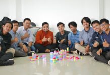 함께하는 즐거움, 건강까지 챙기는 소셜 크루 액티비티의 매력 a group of men sitting next to each other